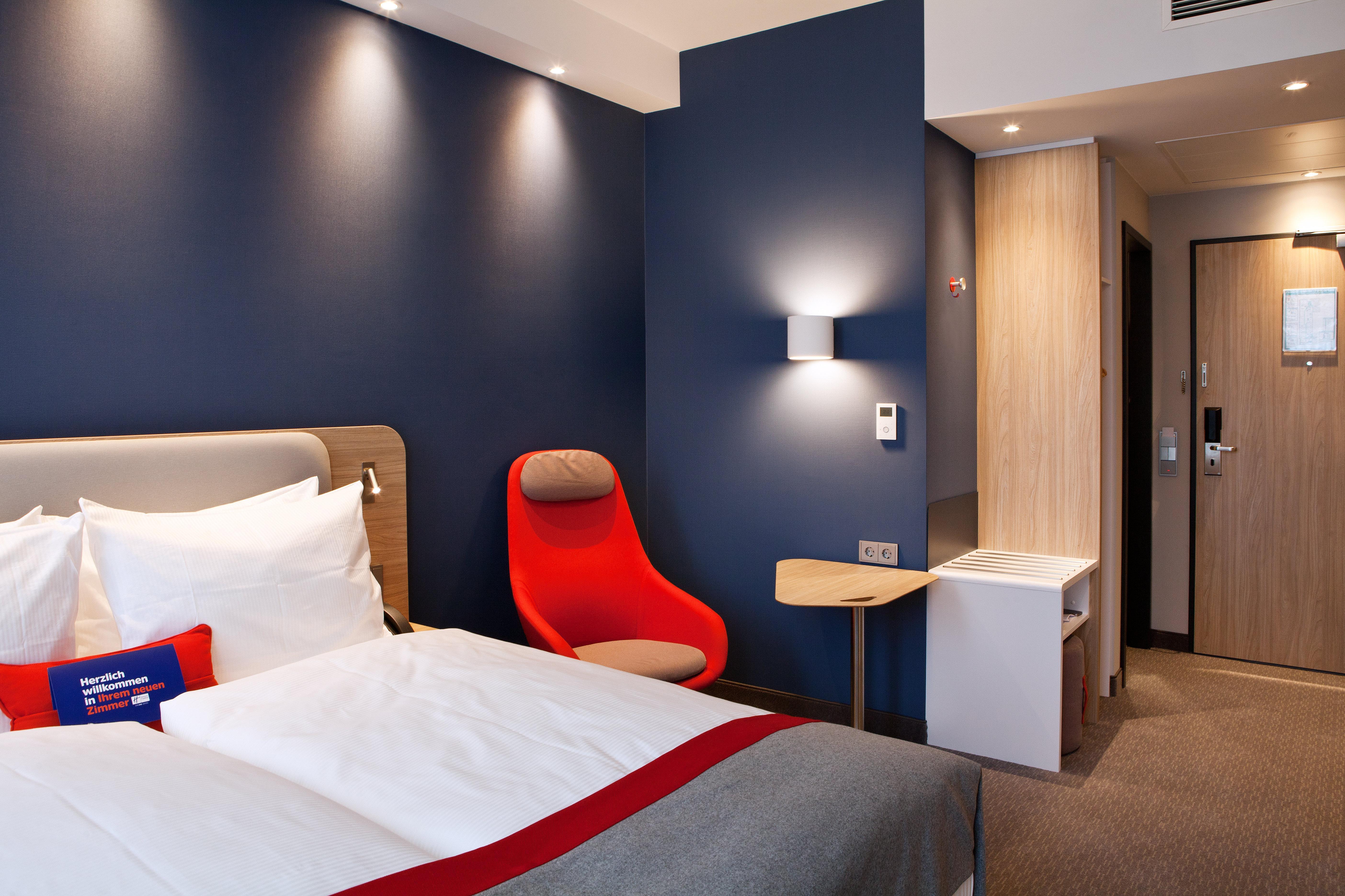 Holiday Inn Express - Sindelfingen By Ihg Екстериор снимка