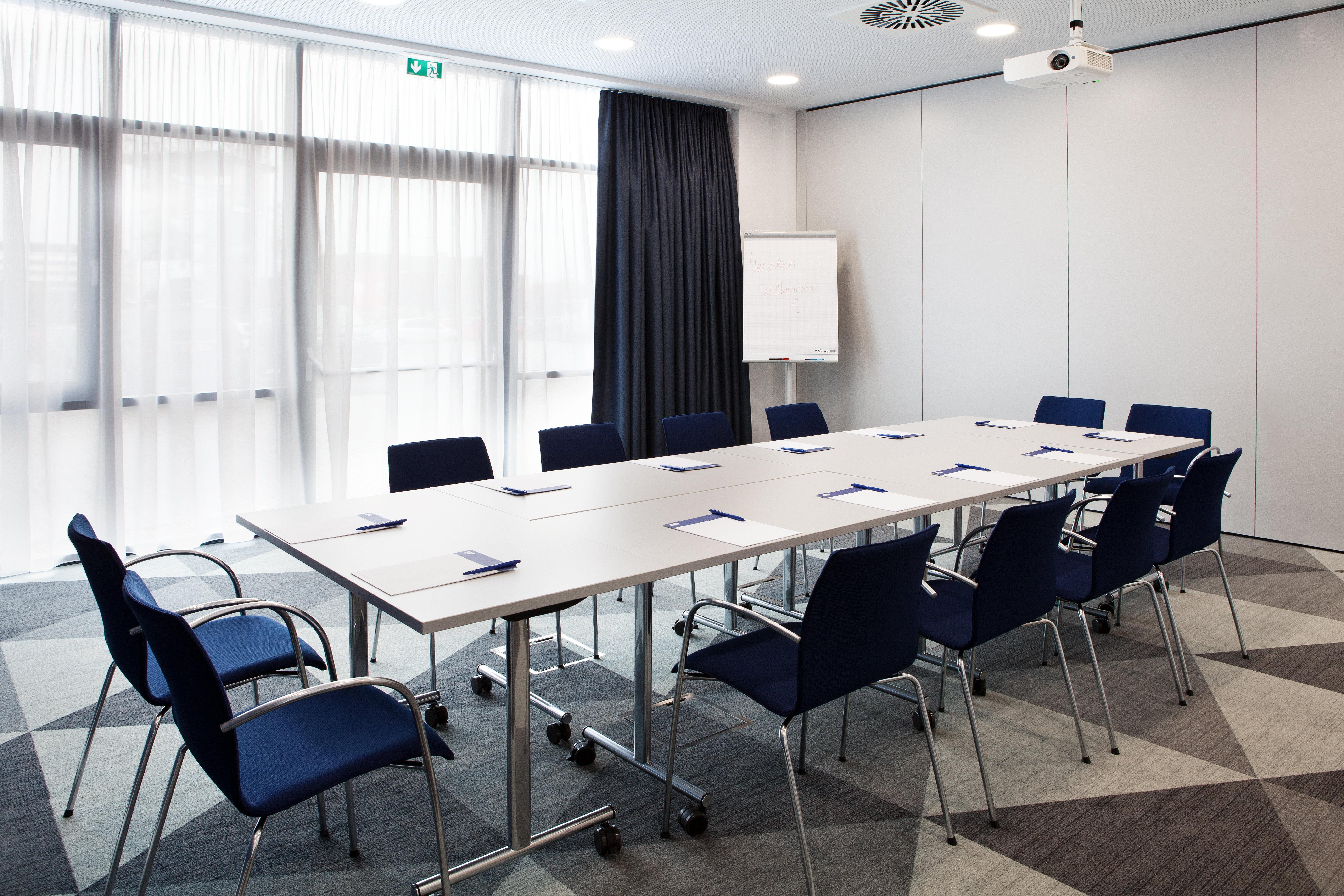 Holiday Inn Express - Sindelfingen By Ihg Екстериор снимка