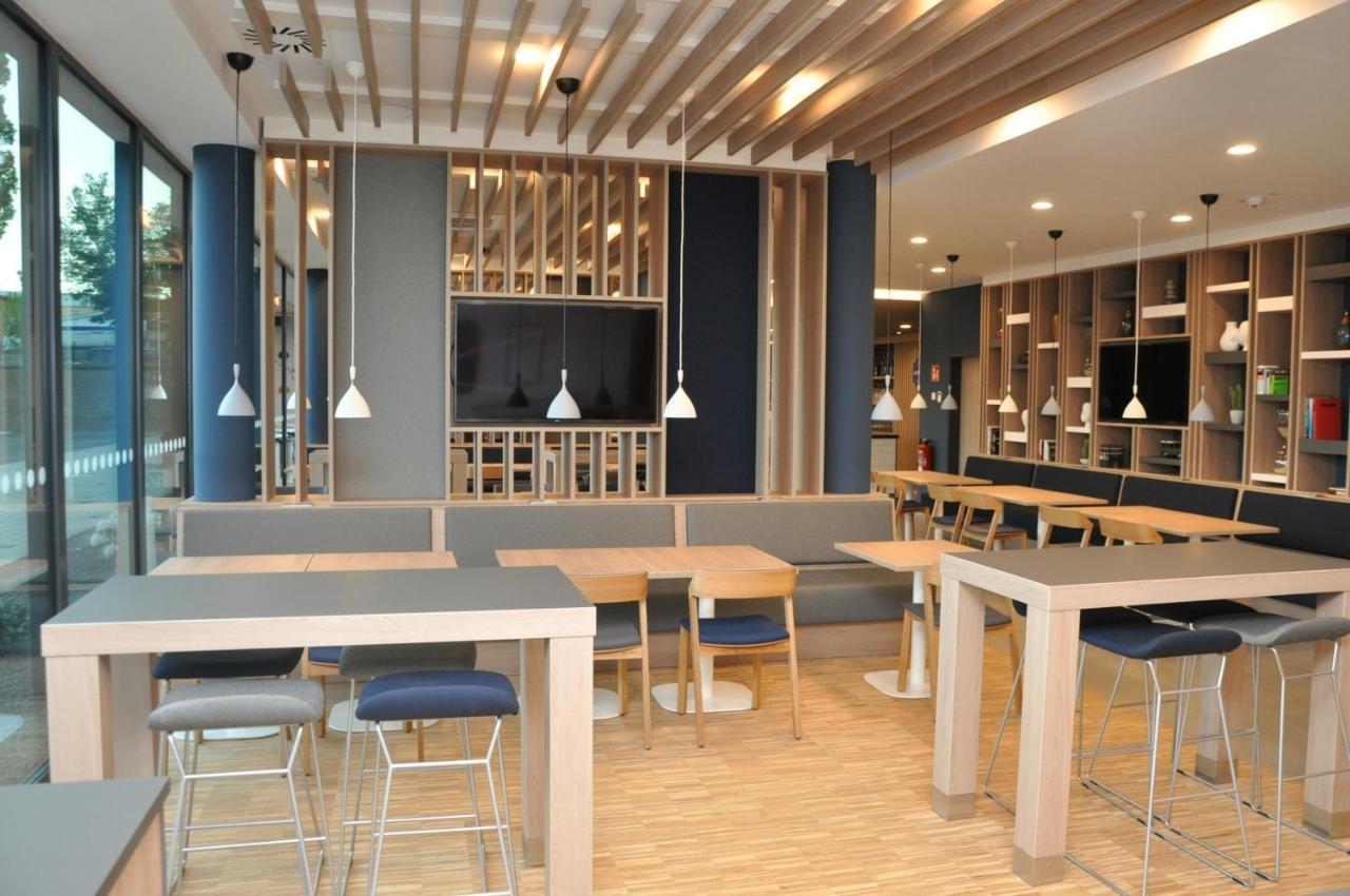 Holiday Inn Express - Sindelfingen By Ihg Екстериор снимка