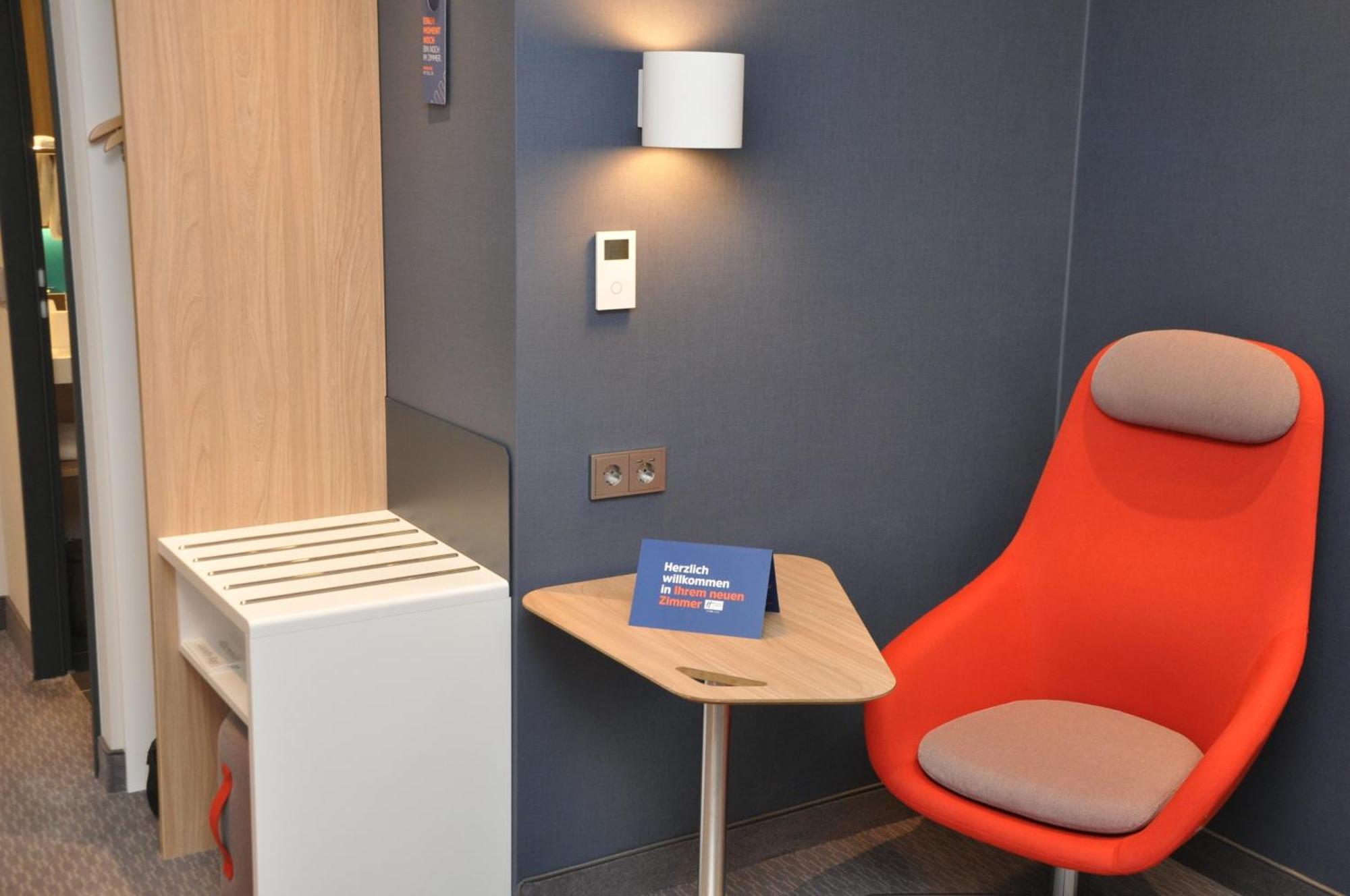 Holiday Inn Express - Sindelfingen By Ihg Екстериор снимка